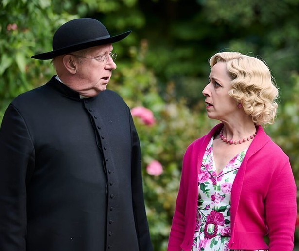 Mark Williams staat voor een groot raadsel in Father Brown