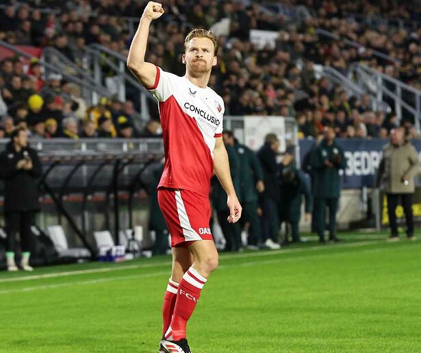 FC Utrecht en FC Twente strijden tegen elkaar in de volgende ronde van de KNVB-beker
