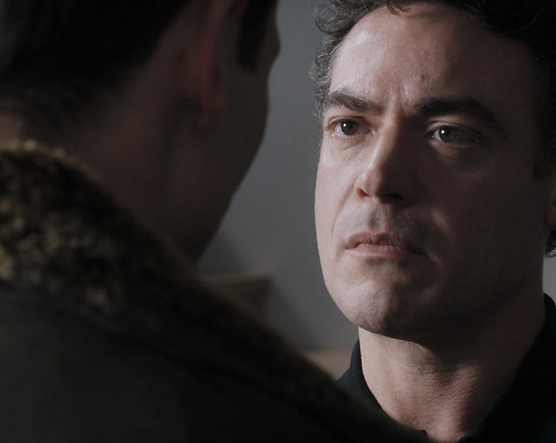 Fedja van Huêt is Dr. Love in All You Need Is Love-film