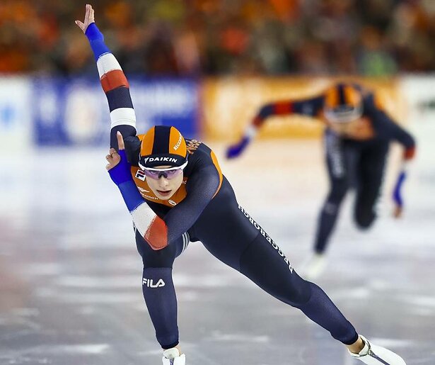 Welke Nederlandse schaatsers pakken er goud tijdens de World Cup 6 in Quebec?
