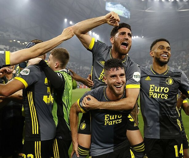 De TV van gisteren: Ruim 2 miljoen kijkers zien Feyenoord stunten in Conference League