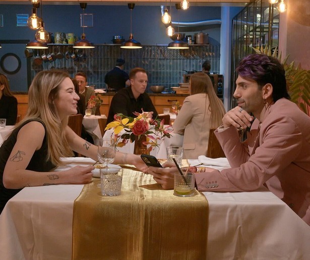 Bekende TikTok-broers gaan op dubbeldate in First Dates