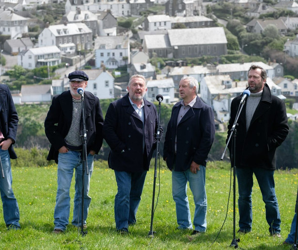 Daniel Mays ontdekt zingende vissers in Fisherman's Friends