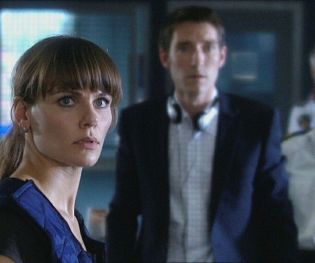 Eva gaat in een nieuwe aflevering van Flikken Maastricht op onderzoek uit naar de misbruik van haar broer