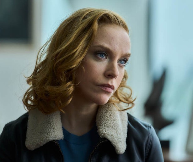 Anneke Sluiter is een beetje afgeleid in nieuwe aflevering Flikken Rotterdam