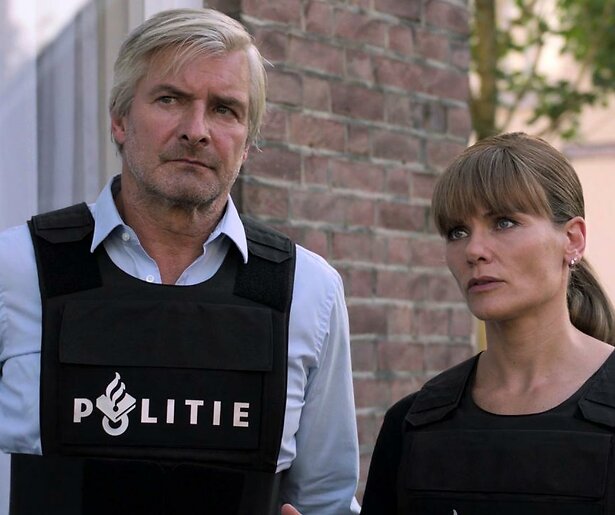 Eva en Wolfs bereiden zich voor op een ouderwets moordmysterie in Flikken Maastricht