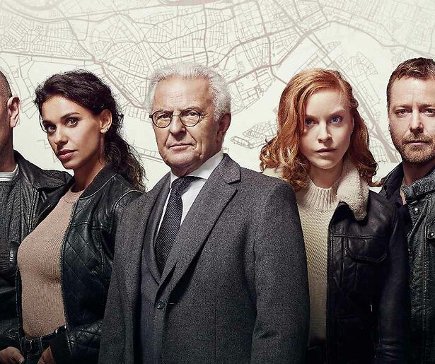 Scenarist verklapt: zo komen de verhaallijnen in Flikken Rotterdam tot stand