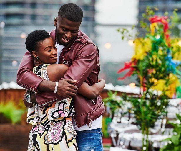 Liefde tussen de danspasjes in Flirty Dancing UK