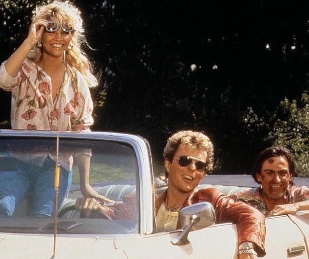 Tatjana Simic maakt de villawijk onveilig in Flodder