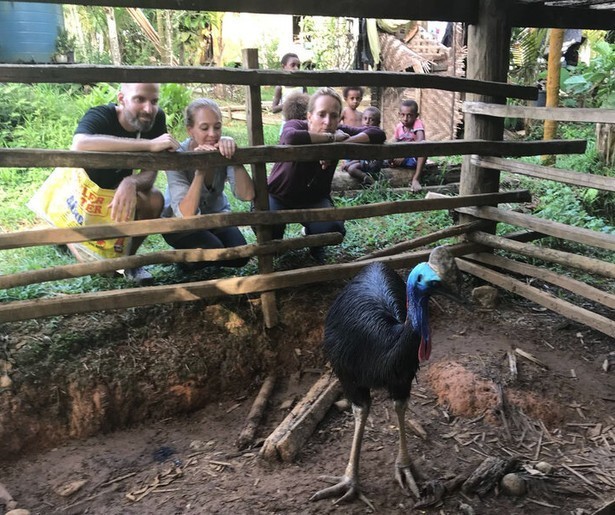 Floortje Dessing reist af naar het primitieve Papoea-Nieuw-Guinea