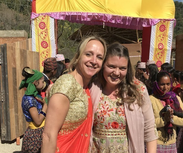 Floortje Dessing gaat terug naar Nepal in deze herhaling