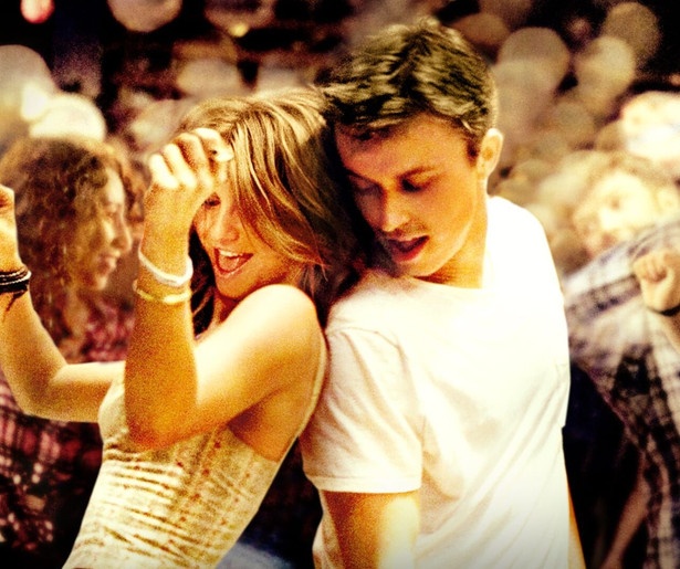 Dans de zorgen weg met Kenny Wormald in Footloose