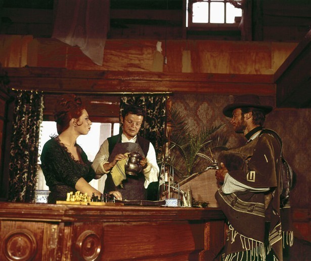 Clint Eastwood jaagt op outlaws