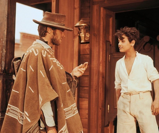 Clint Eastwood jaagt op outlaws in For a Few Dollars More