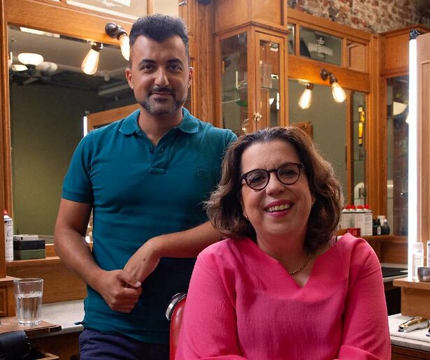 Özcan Akyol ontvangt Francis van Broekhuizen in De Geknipte Gast