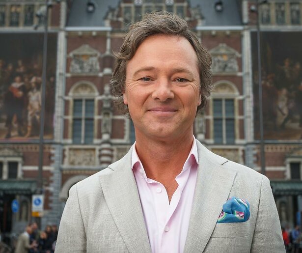 Frits Sissing maakt zich op voor een nieuw seizoen van Tussen Kunst en Kitsch