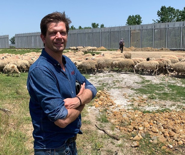 Bram Vermeulen reist af naar Kosovo in nieuw seizoen Frontlinie