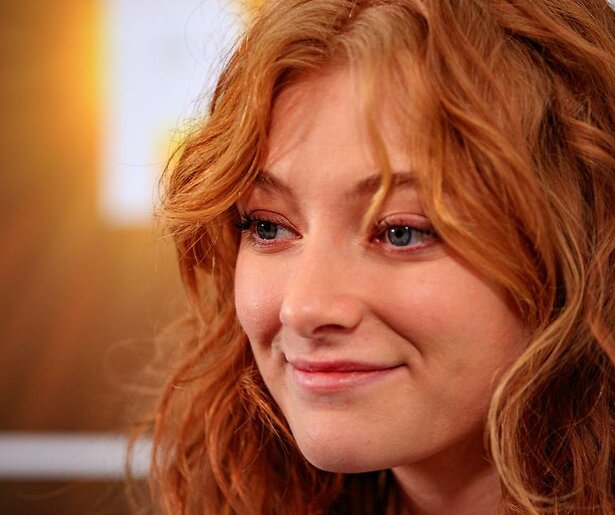 Popzangeres Froukje treedt op tijdens het Koningsnachtconcert 2023