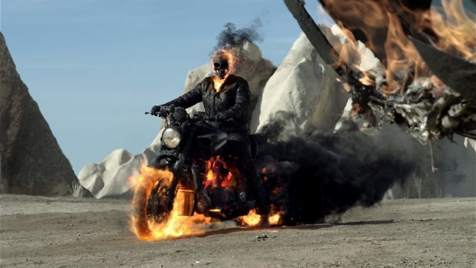 Nicolas Cage blijft vechten Nicolas Cage blijft vechten
