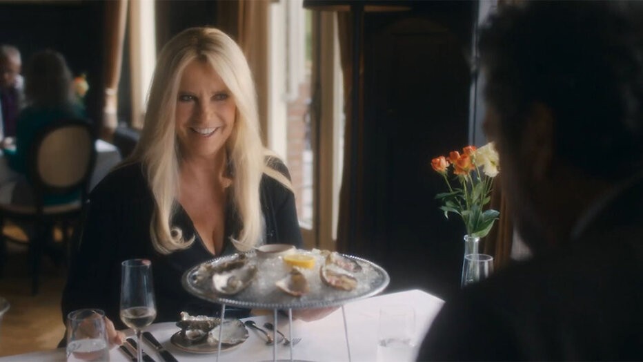 Linda de Mol als Cheryl in Gooische Vrouwen (2024)