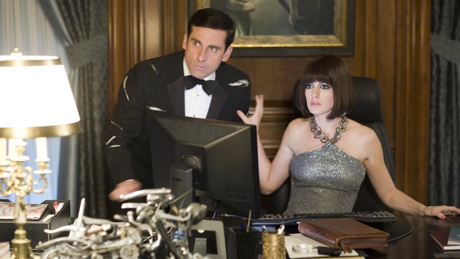 Anne Hathaway als Agent 99 & Steve Carell als Maxwell Smart in Get Smart Anne Hathaway als Agent 99 & Steve Carell als Maxwell Smart in Get Smart