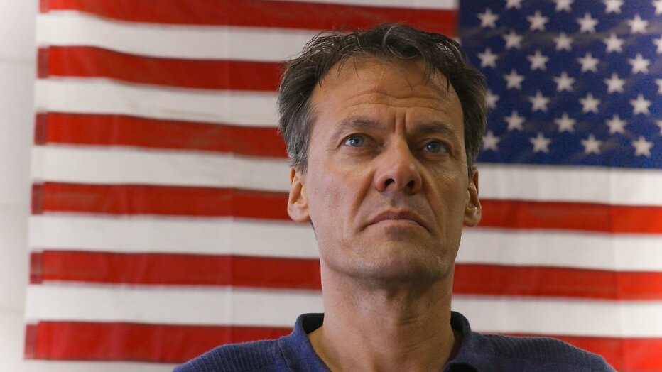 Tijs van den Brink voor God, Jesus, Trump Tijs van den Brink voor God, Jesus, Trump