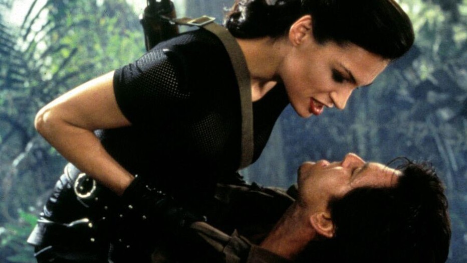 Famke Janssen en Pierce Brosnan in GoldenEye