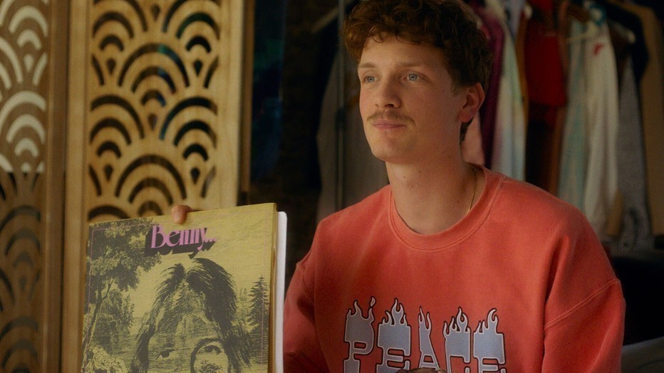 Martijn Lakemeier in Goodbye Strangers