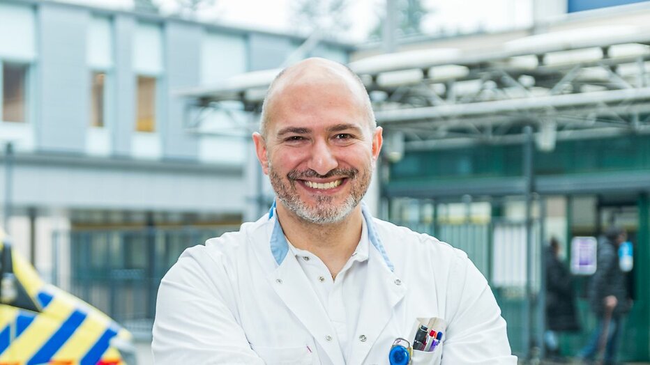 Gor Khatchikyan voor Op de Spoed