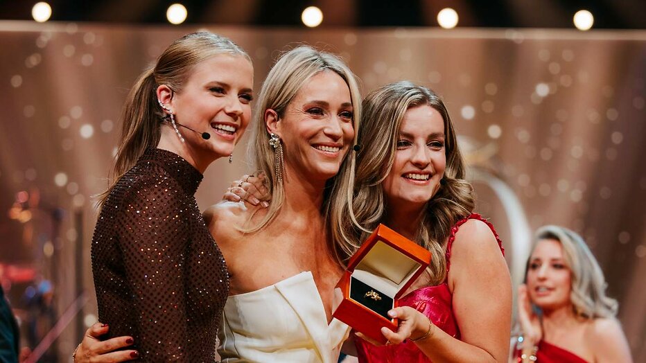 Noa Vahle, Hélène Hendriks en Merel Ek