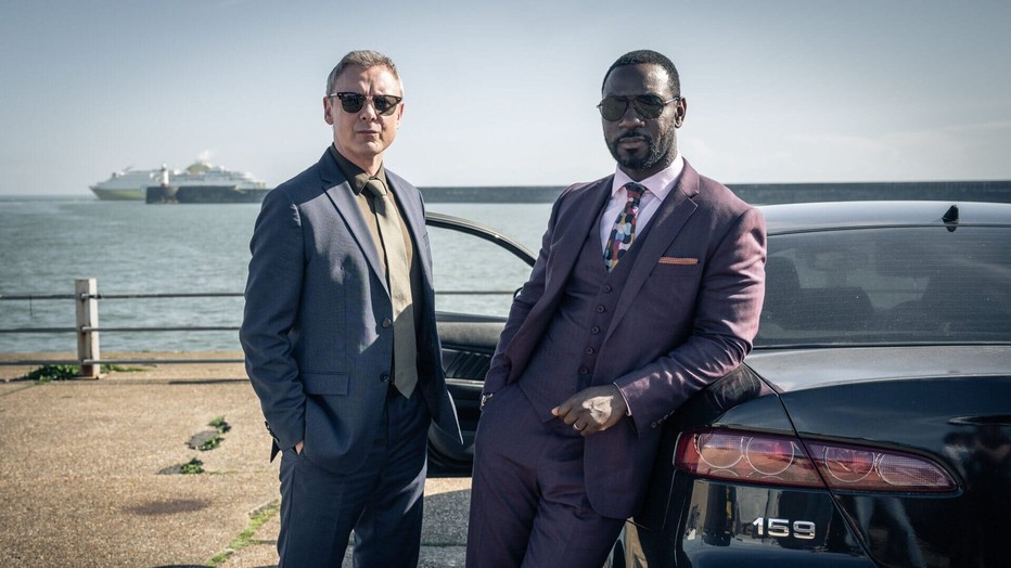 Richie Campbell en John Simm in Grace