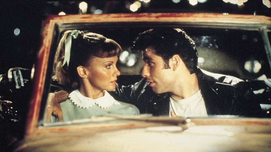 Olivia Newton-John als Sandy Olsen en John Travolta als Danny Zuko in Grease