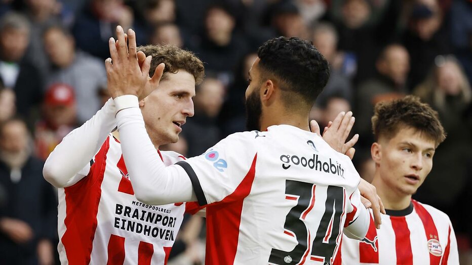 Guus Til en Ismael Saibari (PSV)