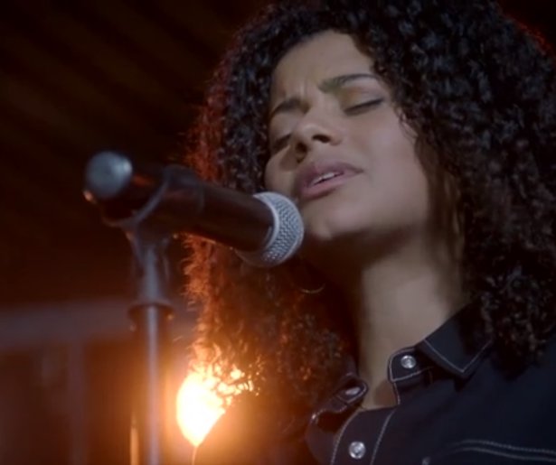 Stephanie van Eer scoort met ontroerend GTST-liedje In Jouw Hart