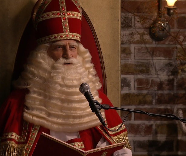 Komende week in GTST: Slinkse Sintvieringen en de bittere borstplaat beslissing