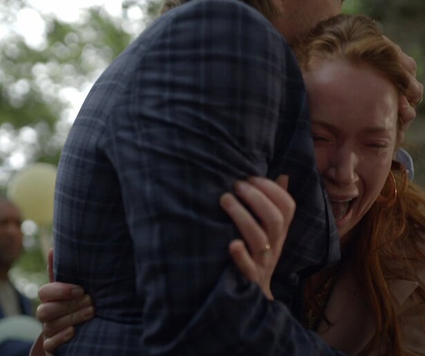 Kijkers GTST houden het niet droog bij uitvaart baby Jasmijn 