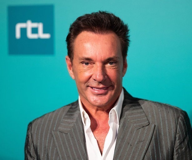 Gerard Joling op televisie op zoek naar de liefde