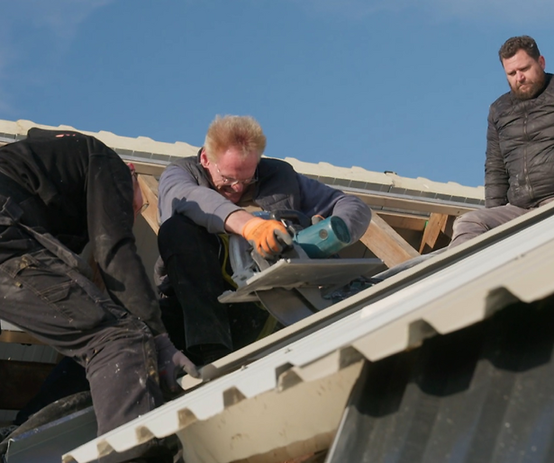De TV van gisteren: Levensgevaarlijke situaties en een marktplaatsvriend in Het Roer Om
