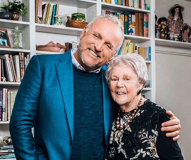 Gordon hervat opnames 100 jaar jong na roerige weken