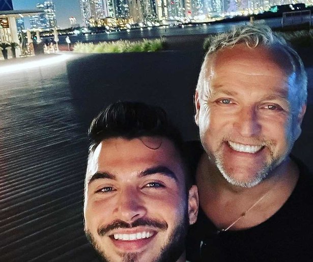 Gordon en vriend Jeffrey uit elkaar