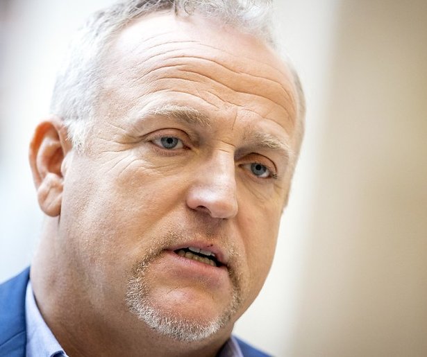 Gordon is woest: 'De wereld is gek geworden'