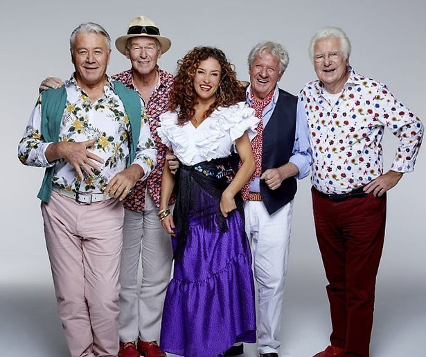 De TV van gisteren: Prima cijfers voor seizoensafsluiter Beter laat dan nooit