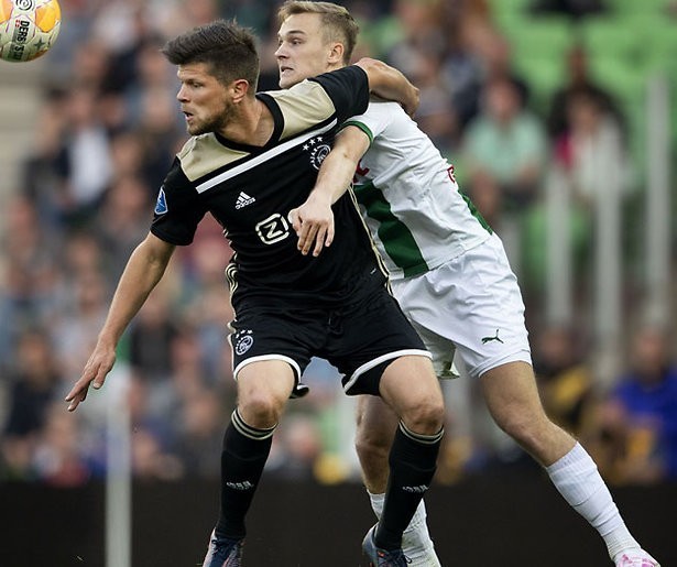 De TV van gisteren: Titelrace Eredivisie trekt veel kijkers