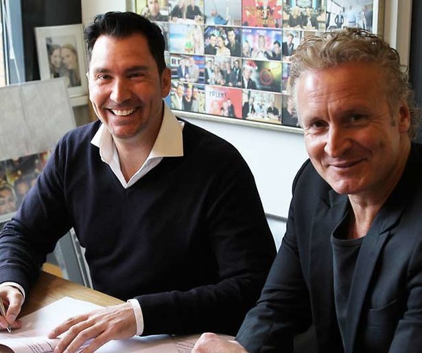 Guido Weijers speelt oudejaarsconference live