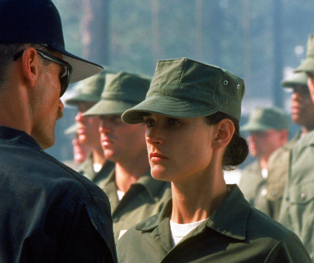 Demi Moore moet de mannen een poepie laten ruiken in G.I. Jane