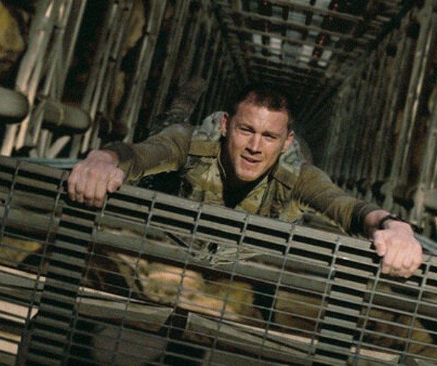 G.I. Joe redt de wereld van een wapenhandelaar