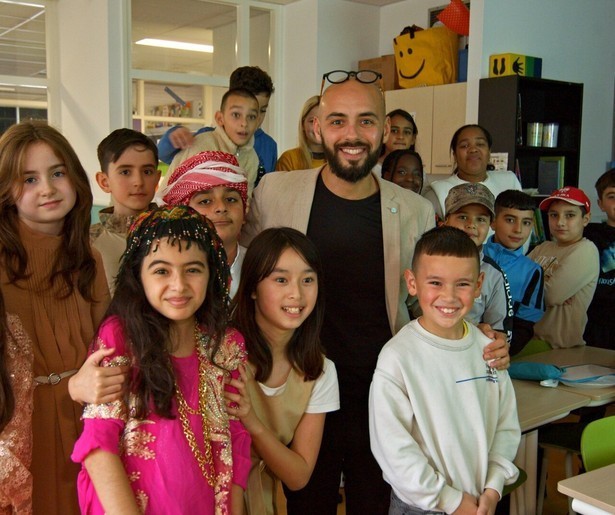 Karim Amghar neemt artikel 23 van de Grondwet onder de loep