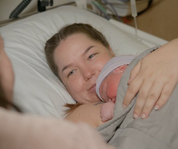 De TV van gisteren: Gerda en Klaas verwelkomen hun tweede kindje in Urk!