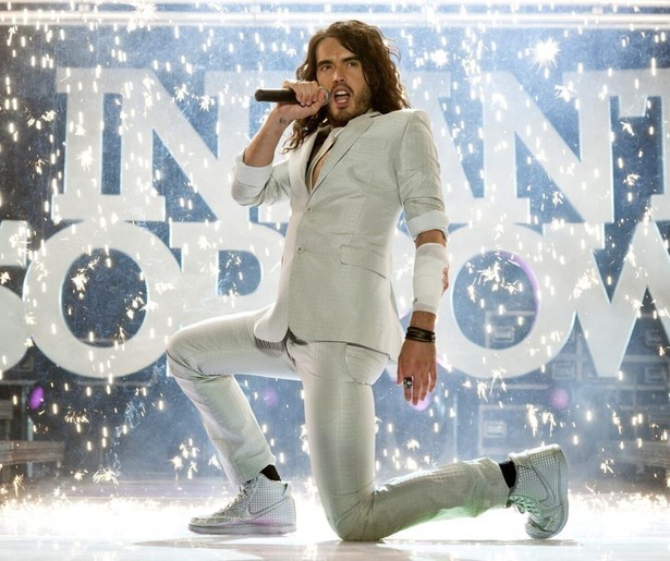 Jonah Hill moet de losgeslagen rocker Russell Brand zien te temmen 