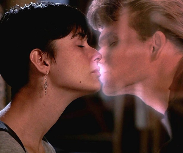 Patrick Swayze is nog helemaal niet klaar voor het hiernamaals in Ghost